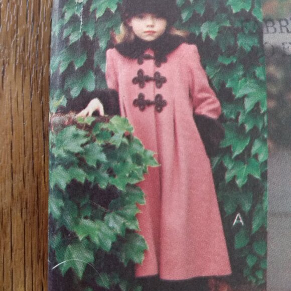 Vogue 8864 Sewing Pattern Girls Size 4-6 Long Coat and Tam Hat - Picture 4 of 16